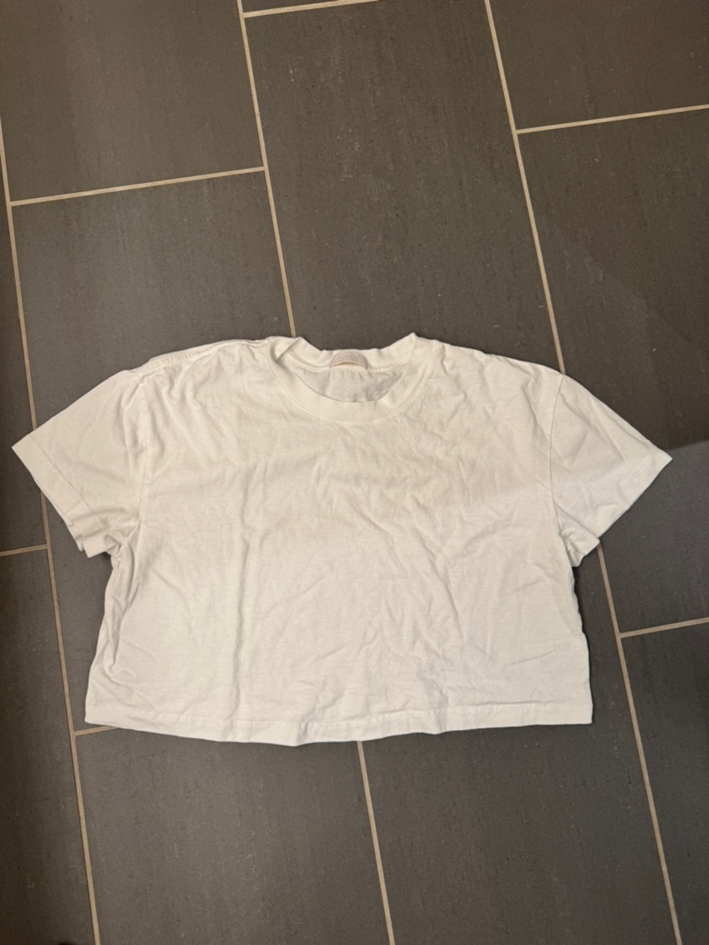 Nuuds Vintage Cotton White Cropped Tee size M